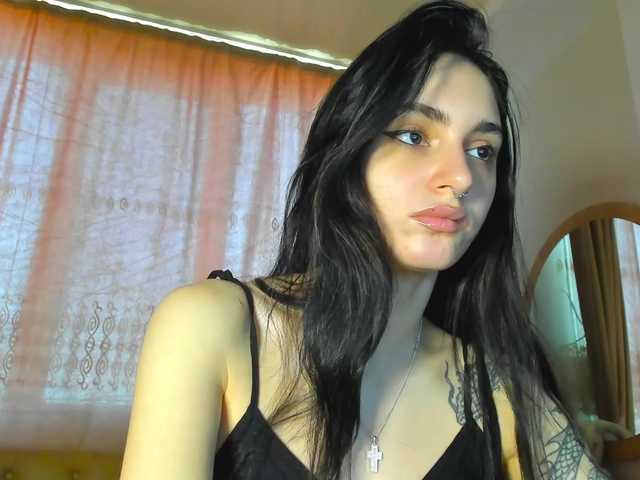lesyalis live cam on BongaCams
