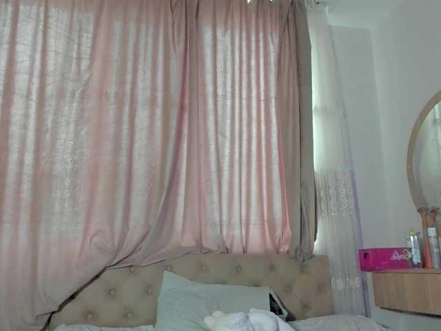 lesyalis live cam on BongaCams
