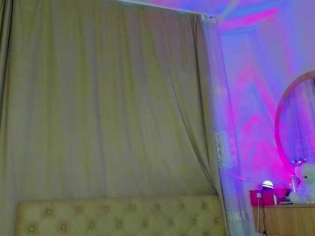 lesyalis live cam on BongaCams
