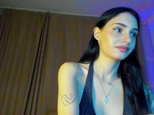 lesyalis live cam on BongaCams