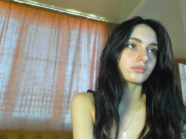 lesyalis live cam on BongaCams