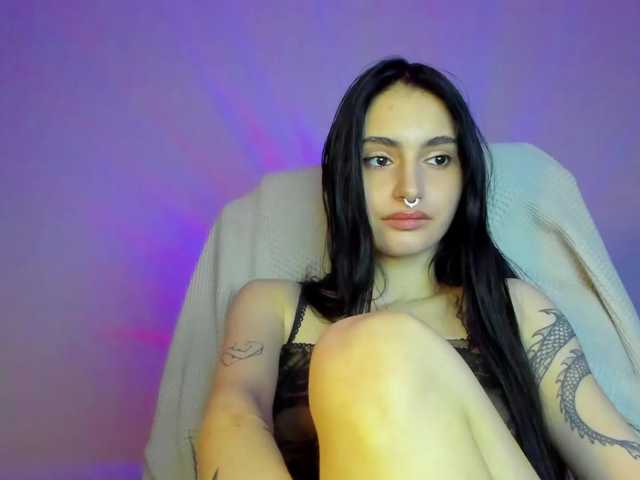 lesyalis live cam on BongaCams