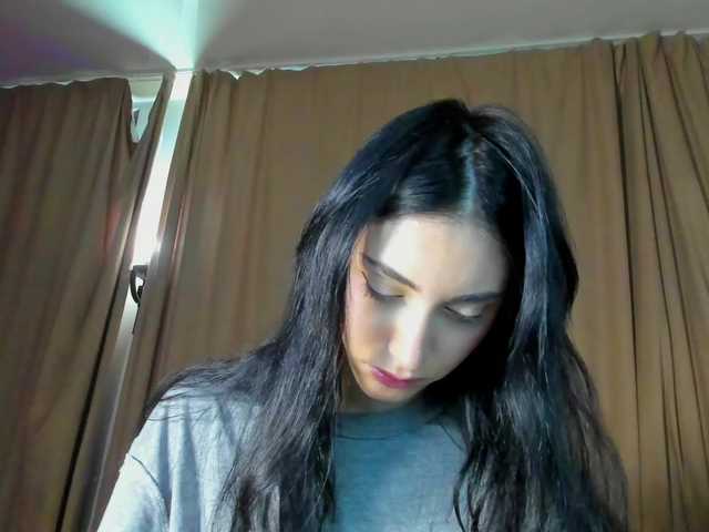 lesyalis live cam on BongaCams