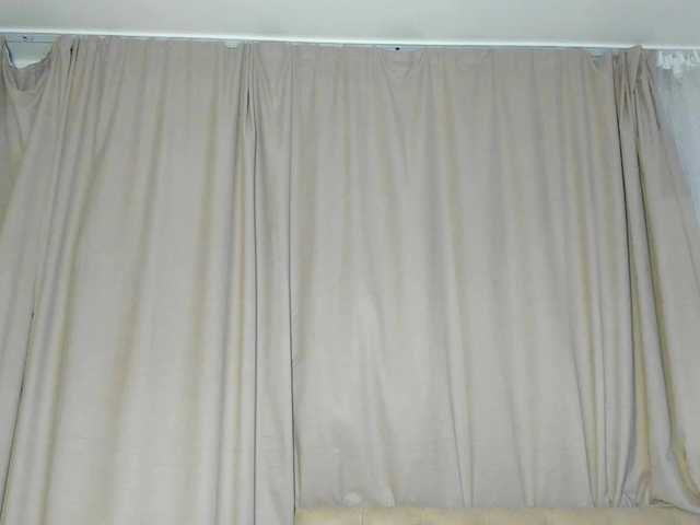 lesyalis live cam on BongaCams