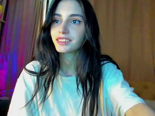 lesyalis live cam on BongaCams