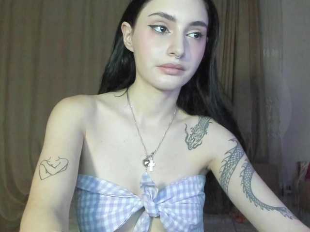 lesyalis live cam on BongaCams