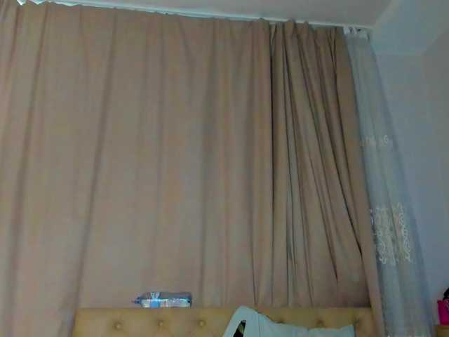 lesyalis live cam on BongaCams