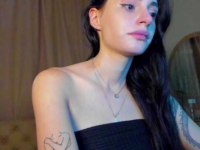 lesyalis live cam on BongaCams