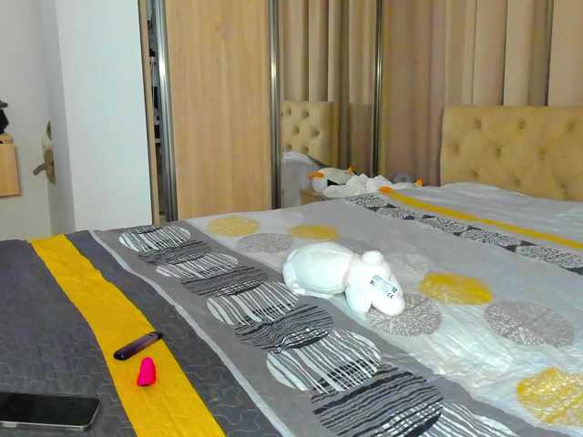 lesyalis live cam on BongaCams