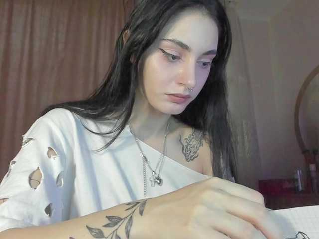 lesyalis live cam on BongaCams