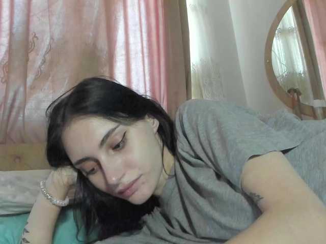 lesyalis live cam on BongaCams