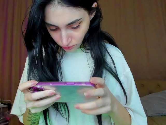 lesyalis live cam on BongaCams