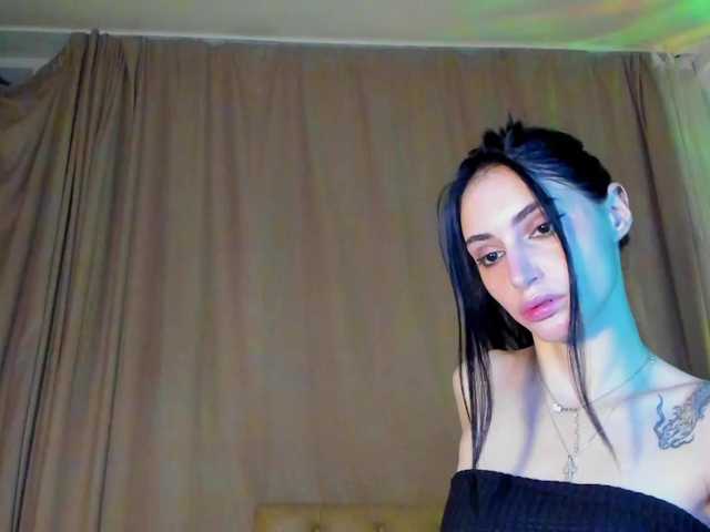 lesyalis live cam on BongaCams