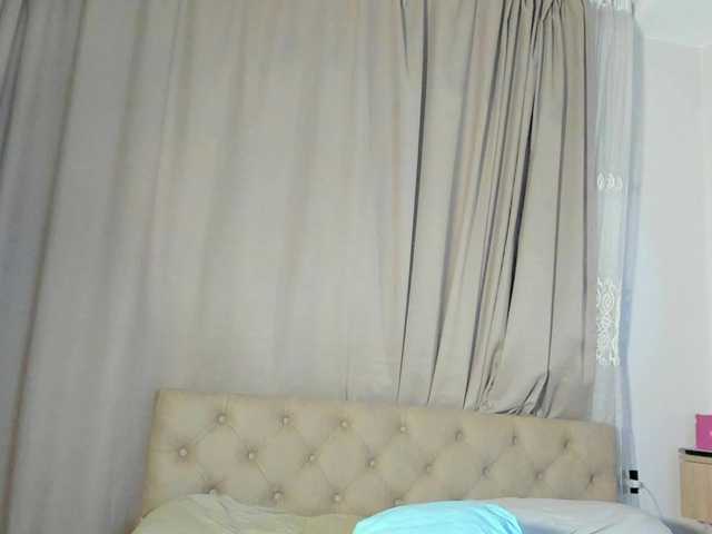 lesyalis live cam on BongaCams