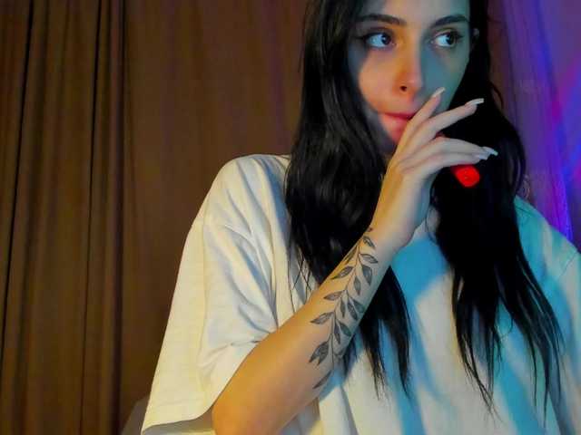 lesyalis live cam on BongaCams