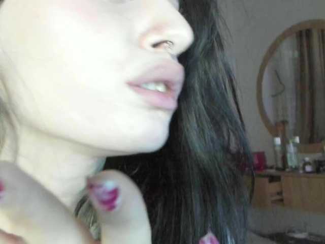 lesyalis live cam on BongaCams