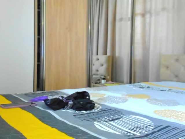 lesyalis's BongaCams show and profile