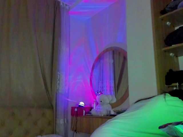 lesyalis live cam on BongaCams
