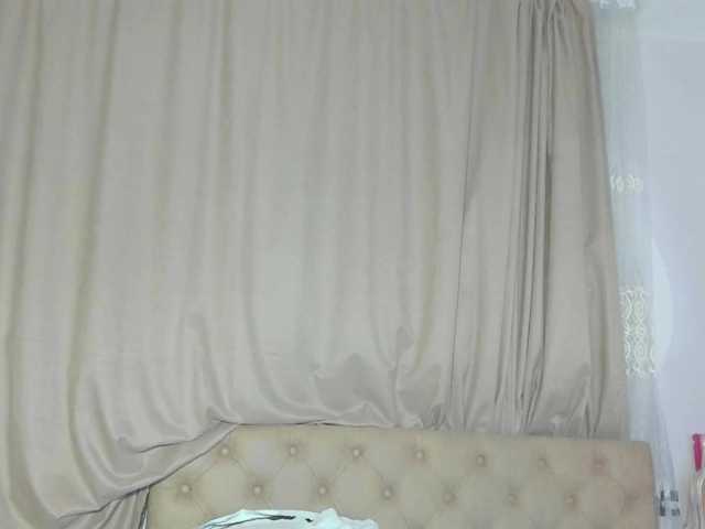 lesyalis live cam on BongaCams