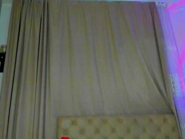lesyalis live cam on BongaCams