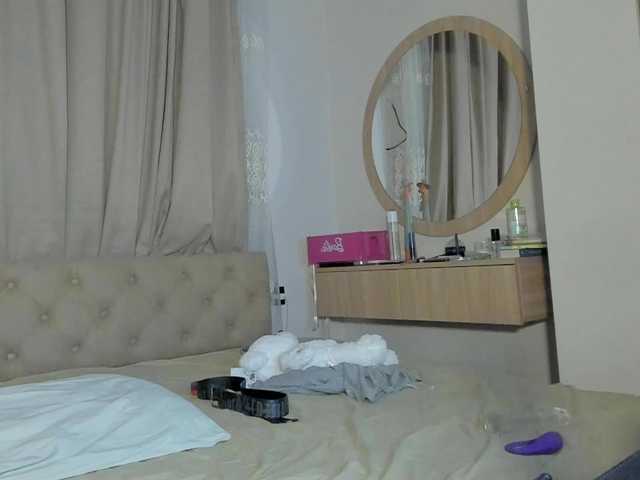 lesyalis live cam on BongaCams
