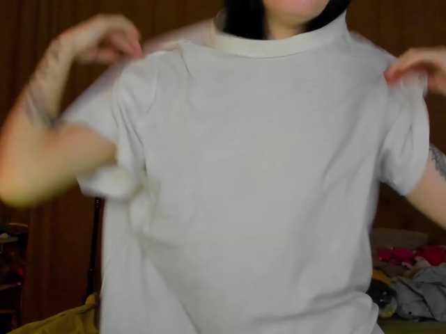 lesyalis live cam on BongaCams