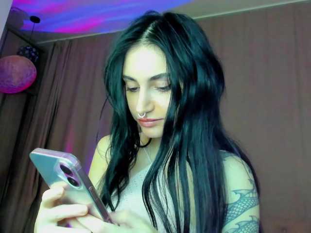 lesyalis live cam preview