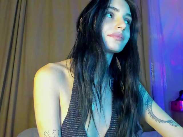 lesyalis live cam on BongaCams