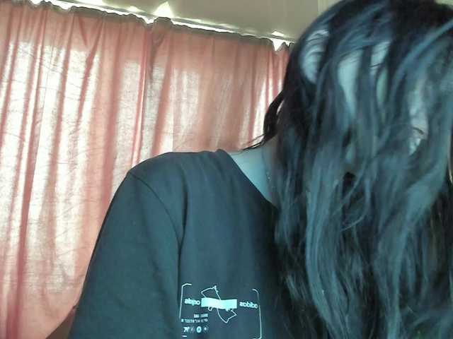 lesyalis live cam on BongaCams
