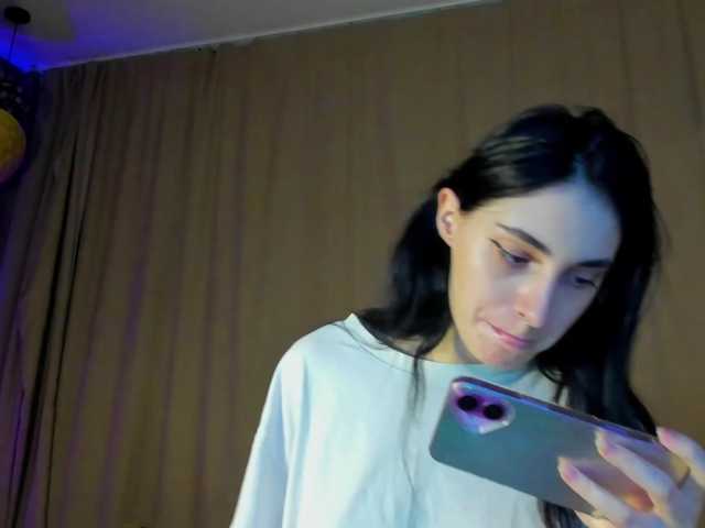 lesyalis live cam on BongaCams