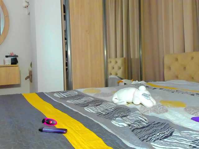 lesyalis live cam on BongaCams