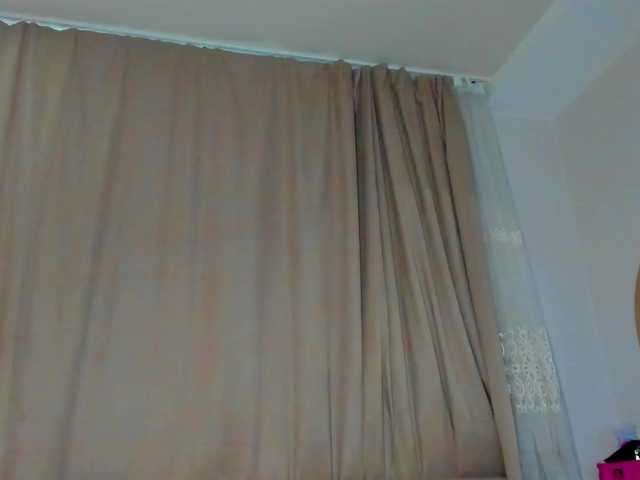 lesyalis live cam preview