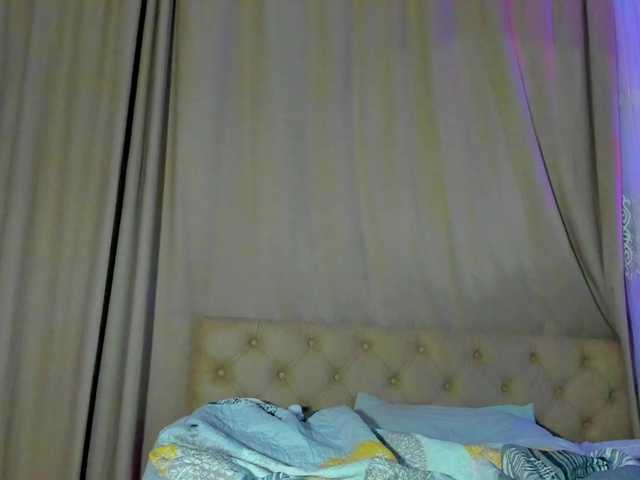 lesyalis live cam on BongaCams