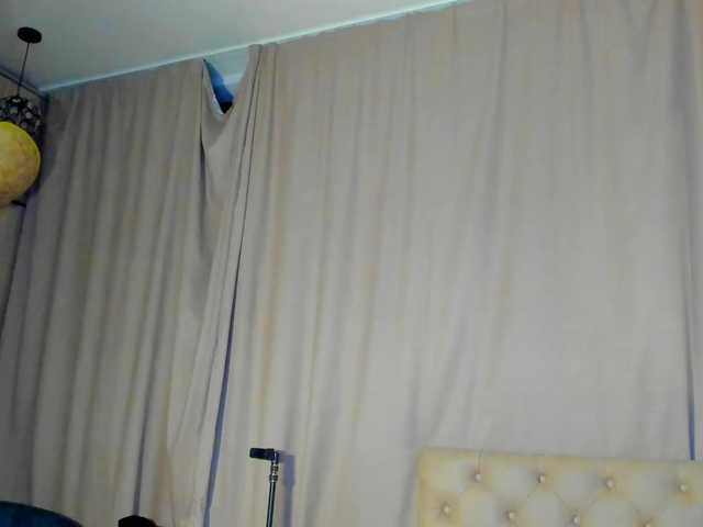 lesyalis live cam on BongaCams