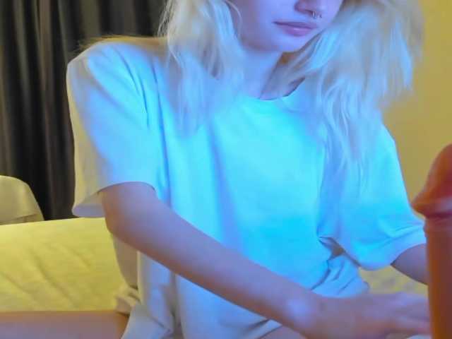 lesyalis's BongaCams show and profile