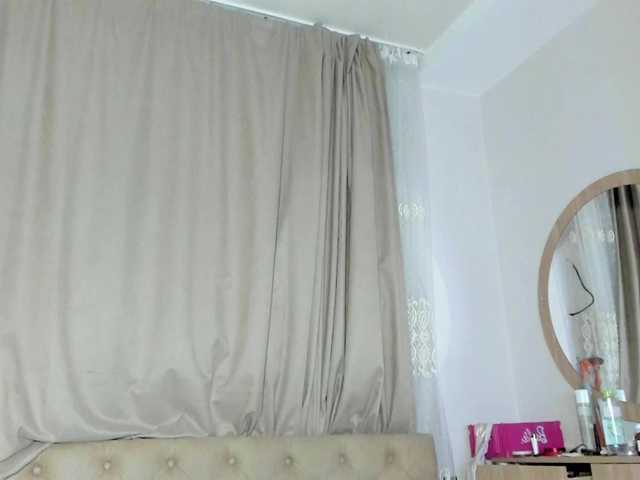 lesyalis live cam on BongaCams
