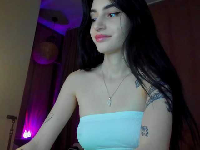 lesyalis live cam on BongaCams