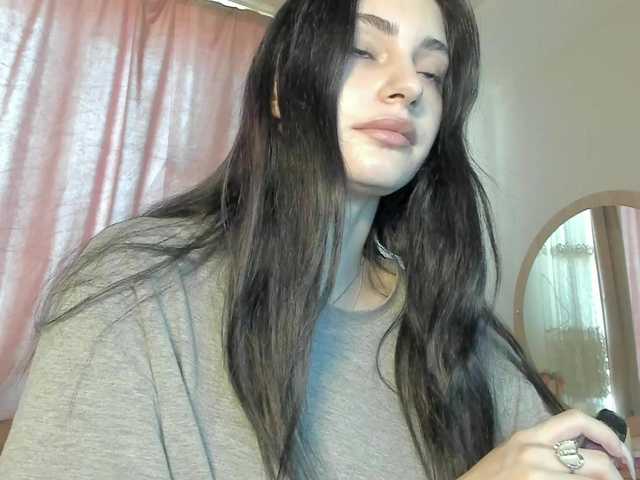 lesyalis live cam on BongaCams