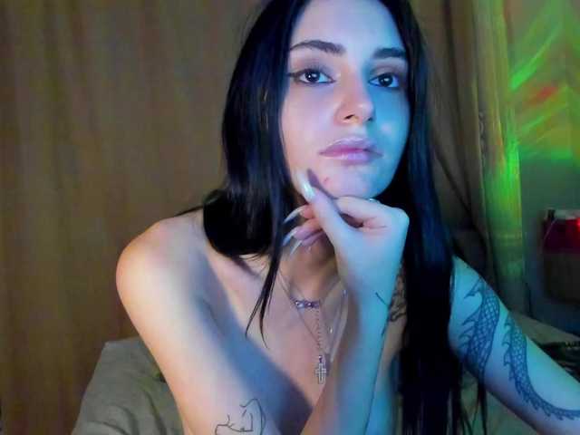 lesyalis live cam on BongaCams
