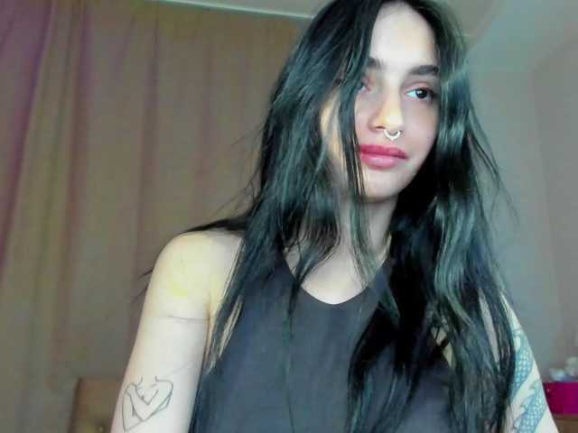 lesyalis live cam on BongaCams