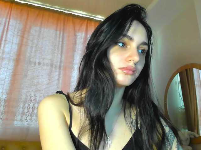 lesyalis live cam on BongaCams