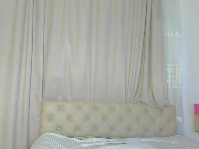 lesyalis live cam on BongaCams