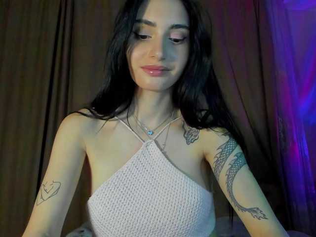 lesyalis live cam on BongaCams
