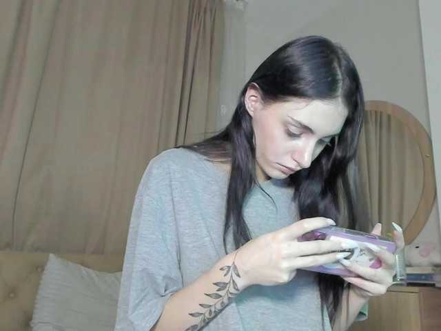 lesyalis live cam on BongaCams