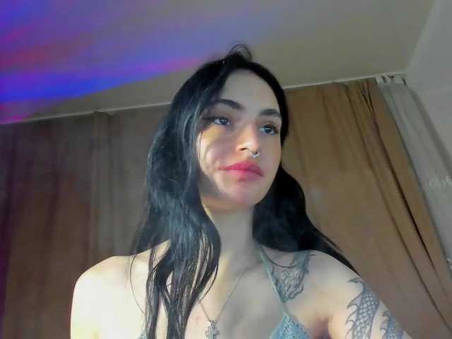 lesyalis live cam preview