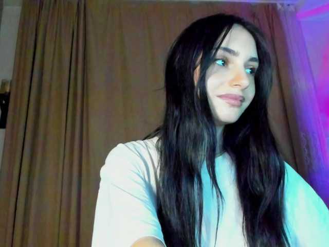 lesyalis live cam on BongaCams