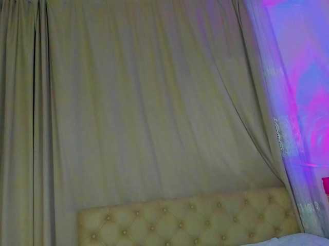 lesyalis live cam on BongaCams