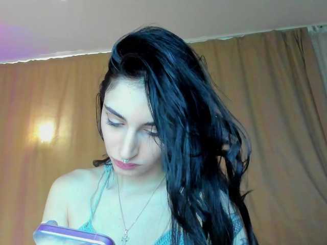 lesyalis live cam on BongaCams
