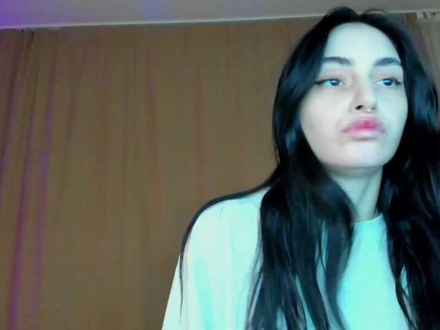 lesyalis live cam on BongaCams