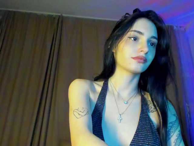 lesyalis live cam on BongaCams